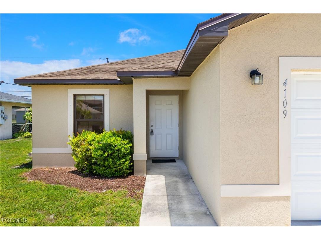 4111 Skyline Boulevard Cape Coral FL 33914 2025023815 image3