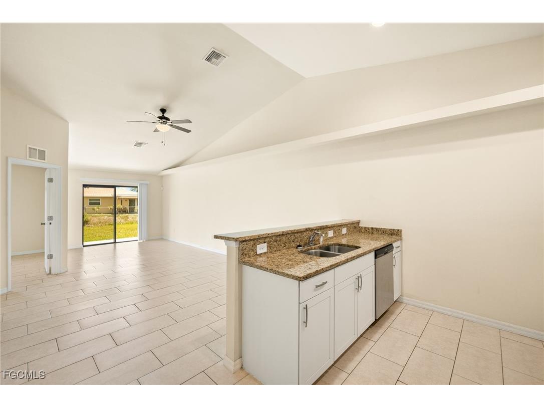 4111 Skyline Boulevard Cape Coral FL 33914 2025023815 image8
