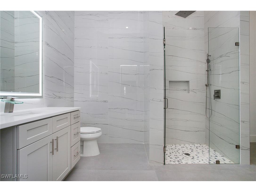 4111 Williams Road Estero FL 33928 225010569 image38