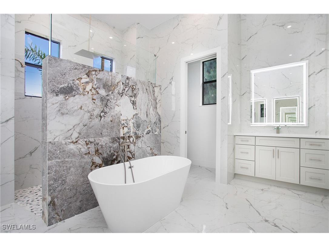 4111 Williams Road Estero FL 33928 225081404 image26