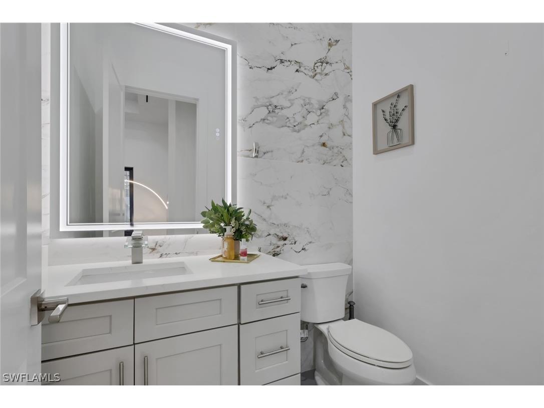 4111 Williams Road Estero FL 33928 226005510 image14