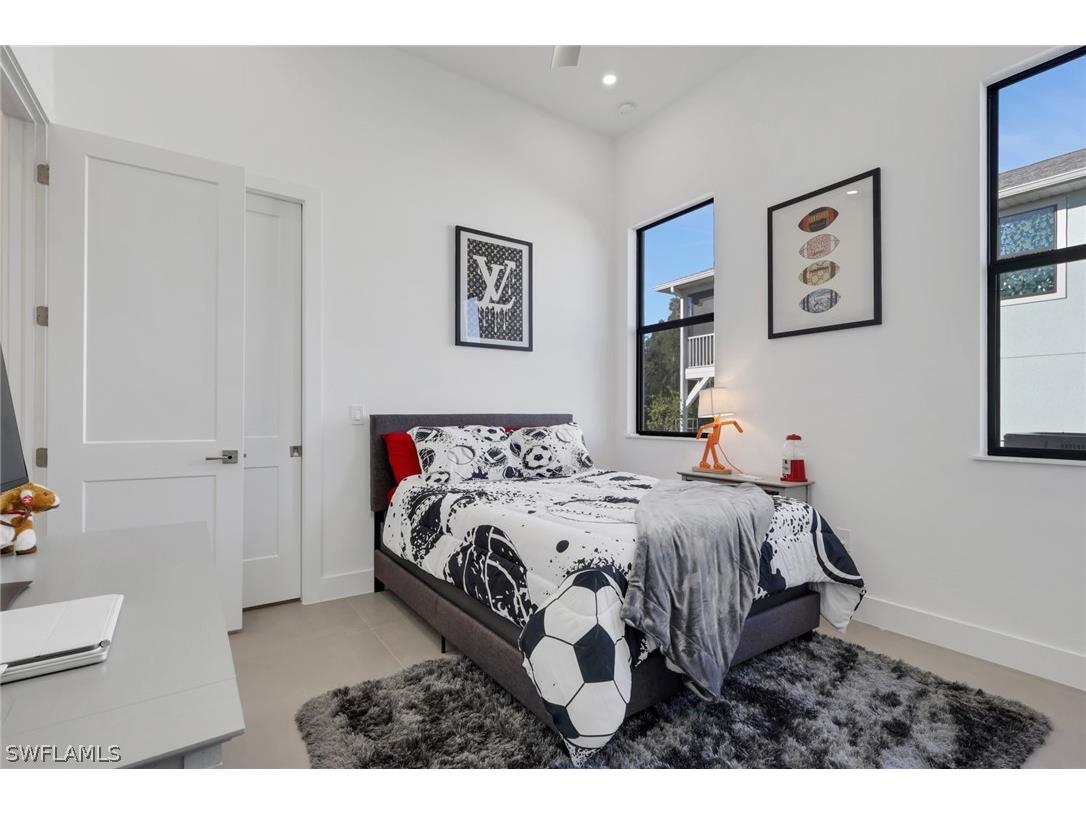 4111 Williams Road Estero FL 33928 226005510 image18