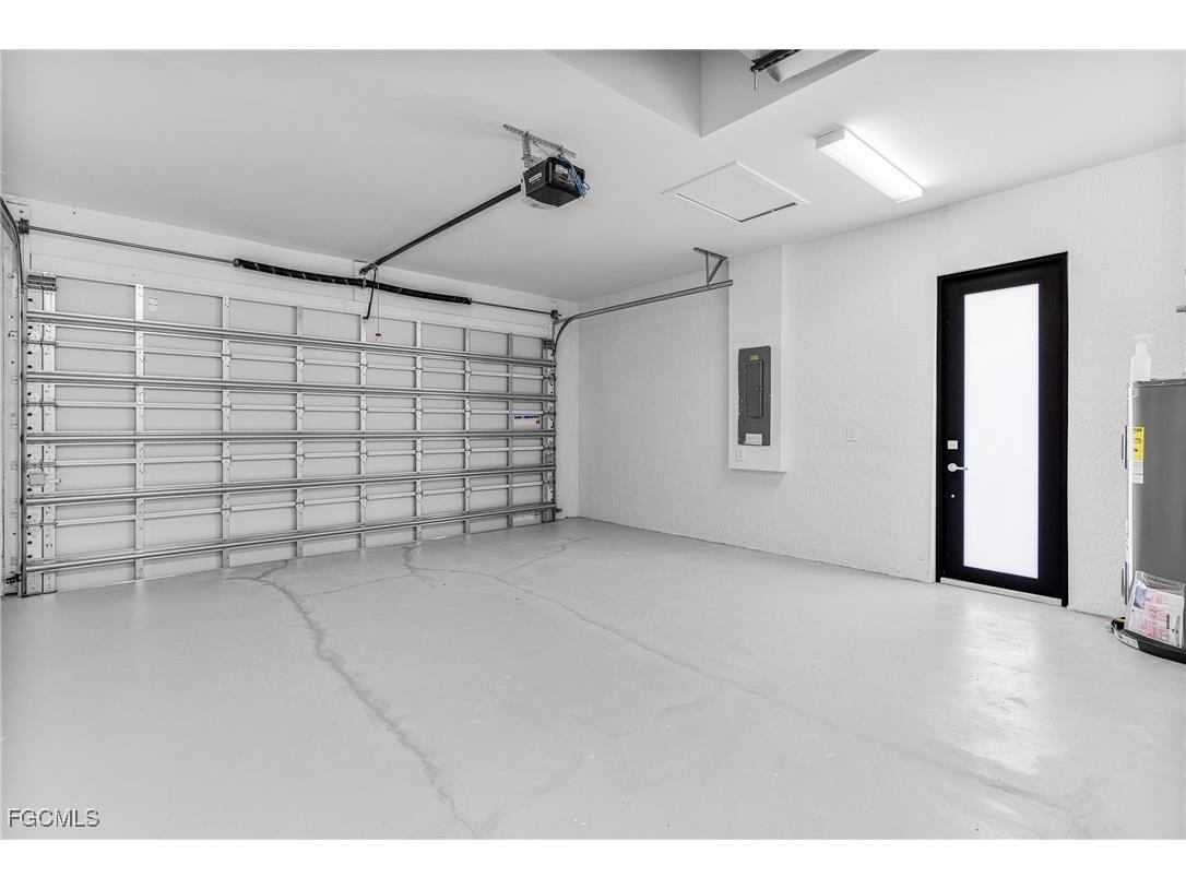 4112 2nd Street SW Lehigh Acres FL 33976 2025004641 image43