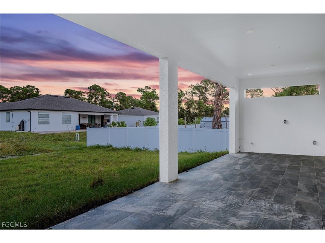 4112 2nd Street SW Lehigh Acres FL 33976 2026013268 image25