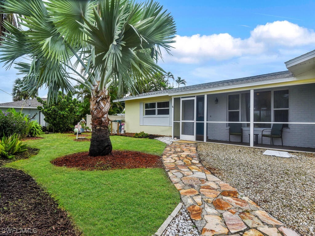 4112 SE 10th Place Cape Coral FL 33904 223076908 image1