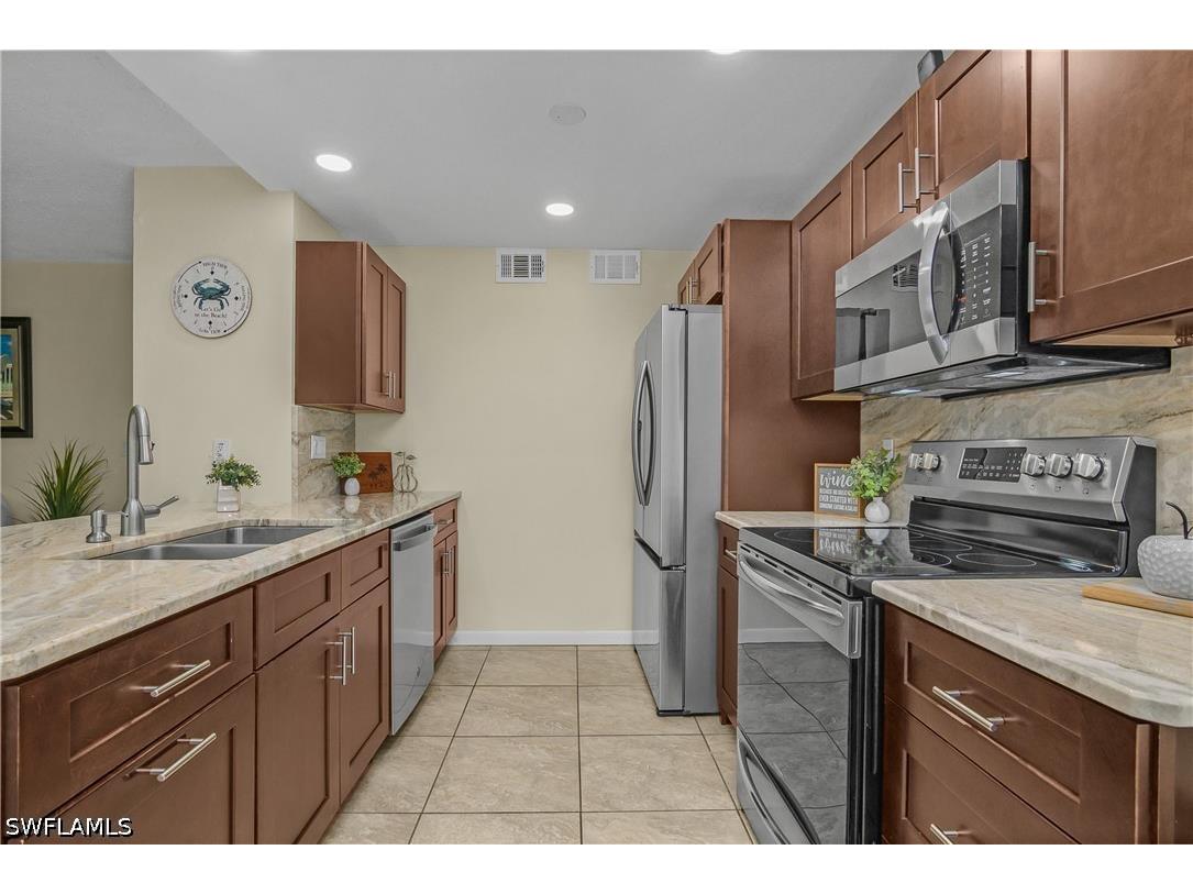 4112 SE 19th Place #104 Cape Coral FL 33904 226025852 image11