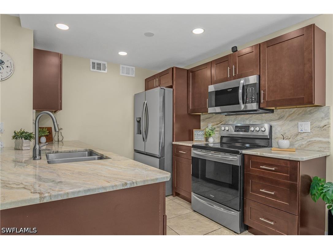 4112 SE 19th Place #104 Cape Coral FL 33904 226025852 image8