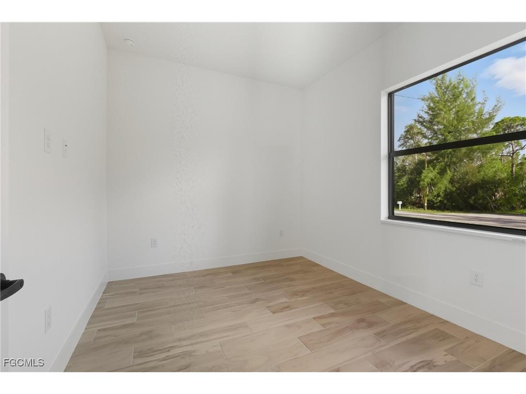 4113 Kismet Parkway W Cape Coral FL 33993 2025010267 image12