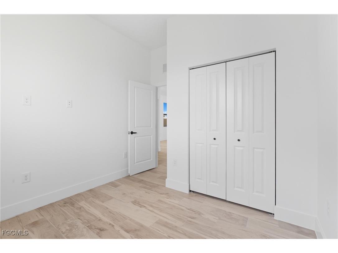 4113 Kismet Parkway W Cape Coral FL 33993 2025010267 image15