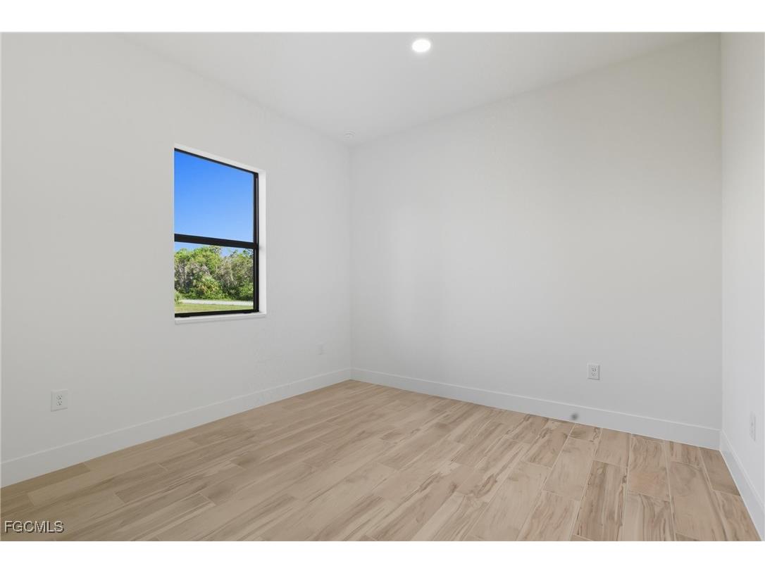 4113 Kismet Parkway W Cape Coral FL 33993 2025010267 image16