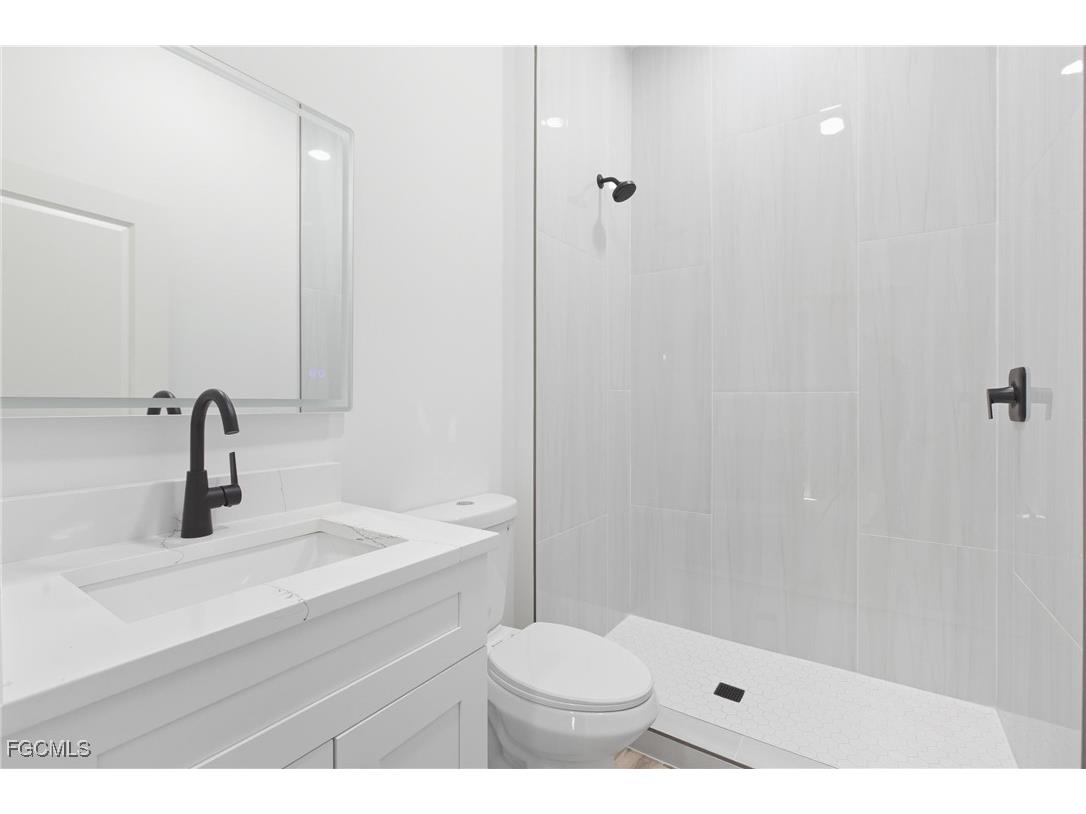 4113 Kismet Parkway W Cape Coral FL 33993 2025010267 image17