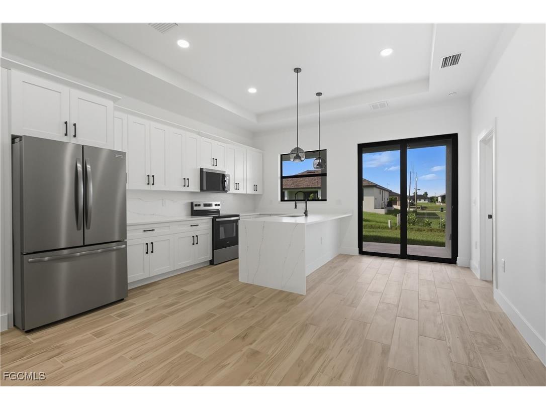 4113 Kismet Parkway W Cape Coral FL 33993 2025010267 image5