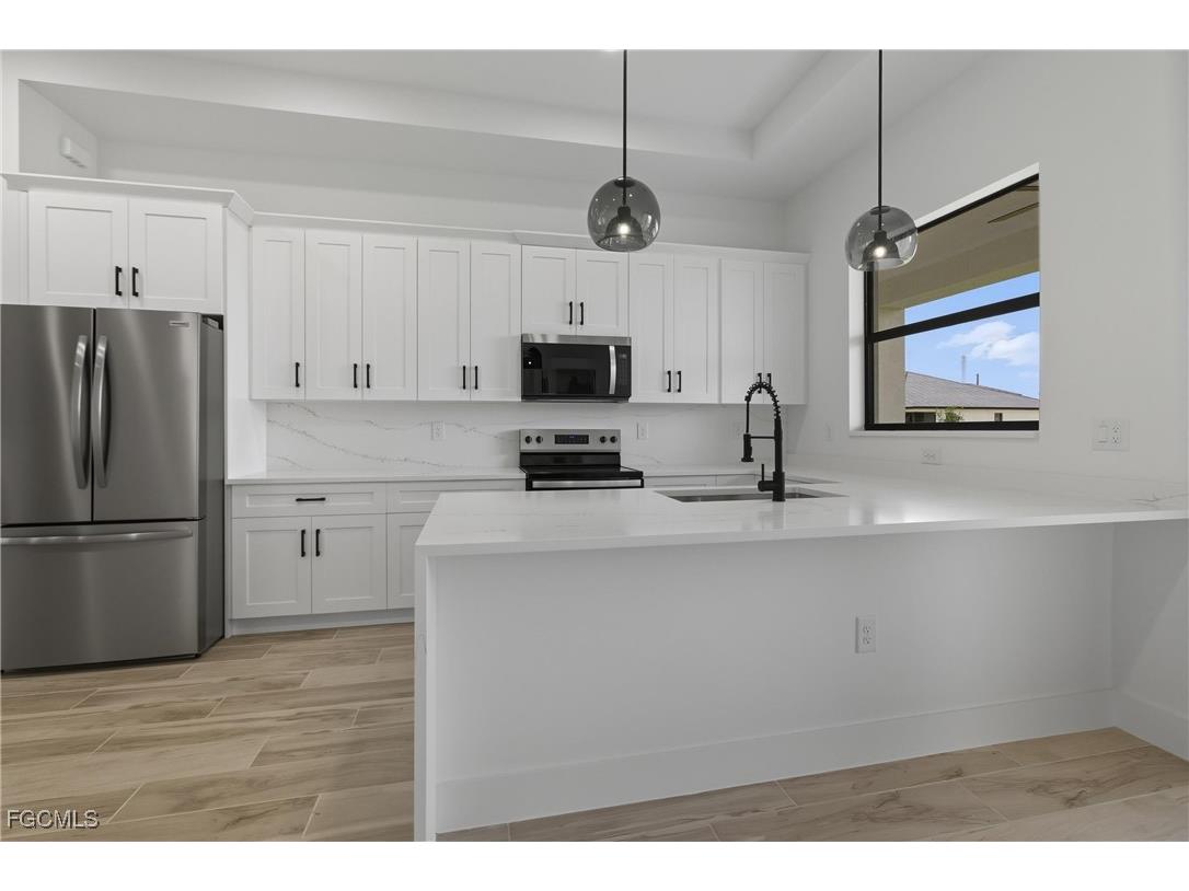 4113 Kismet Parkway W Cape Coral FL 33993 2025010267 image6