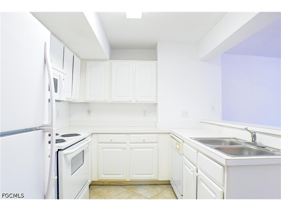 4113 Residence Drive #211 Fort Myers FL 33901 2026018214 image11
