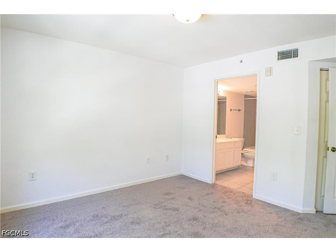 4113 Residence Drive #211 Fort Myers FL 33901 2026018214 image9