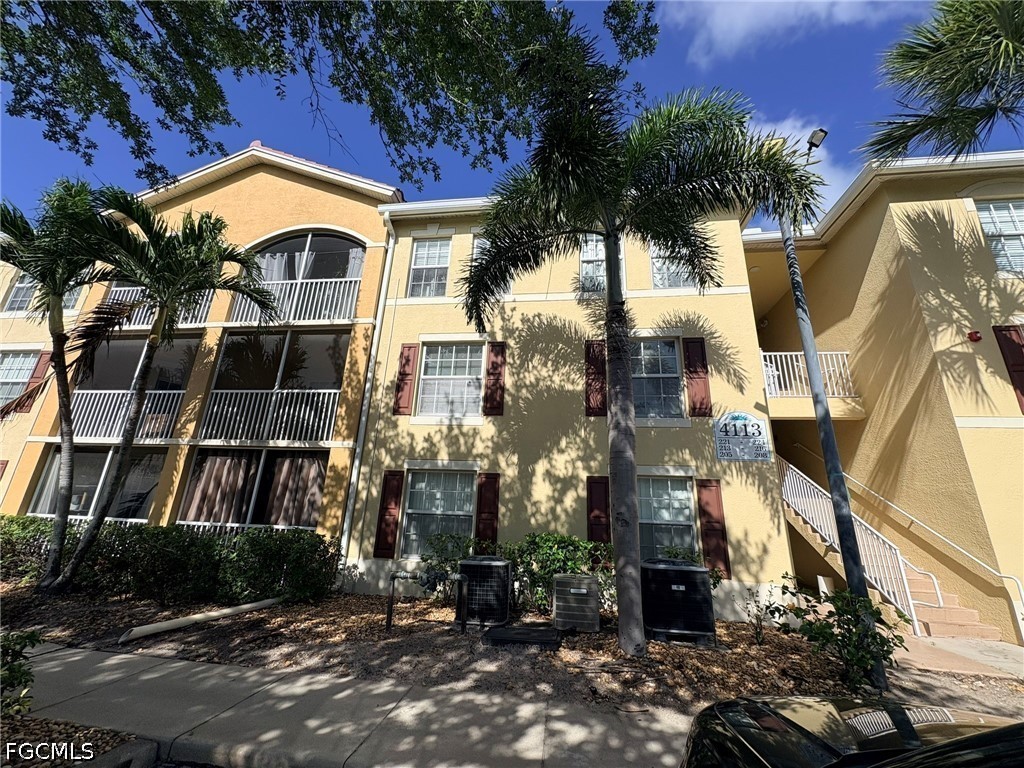 4113 Residence Drive #213 Fort Myers FL 33901 2026017328 image14