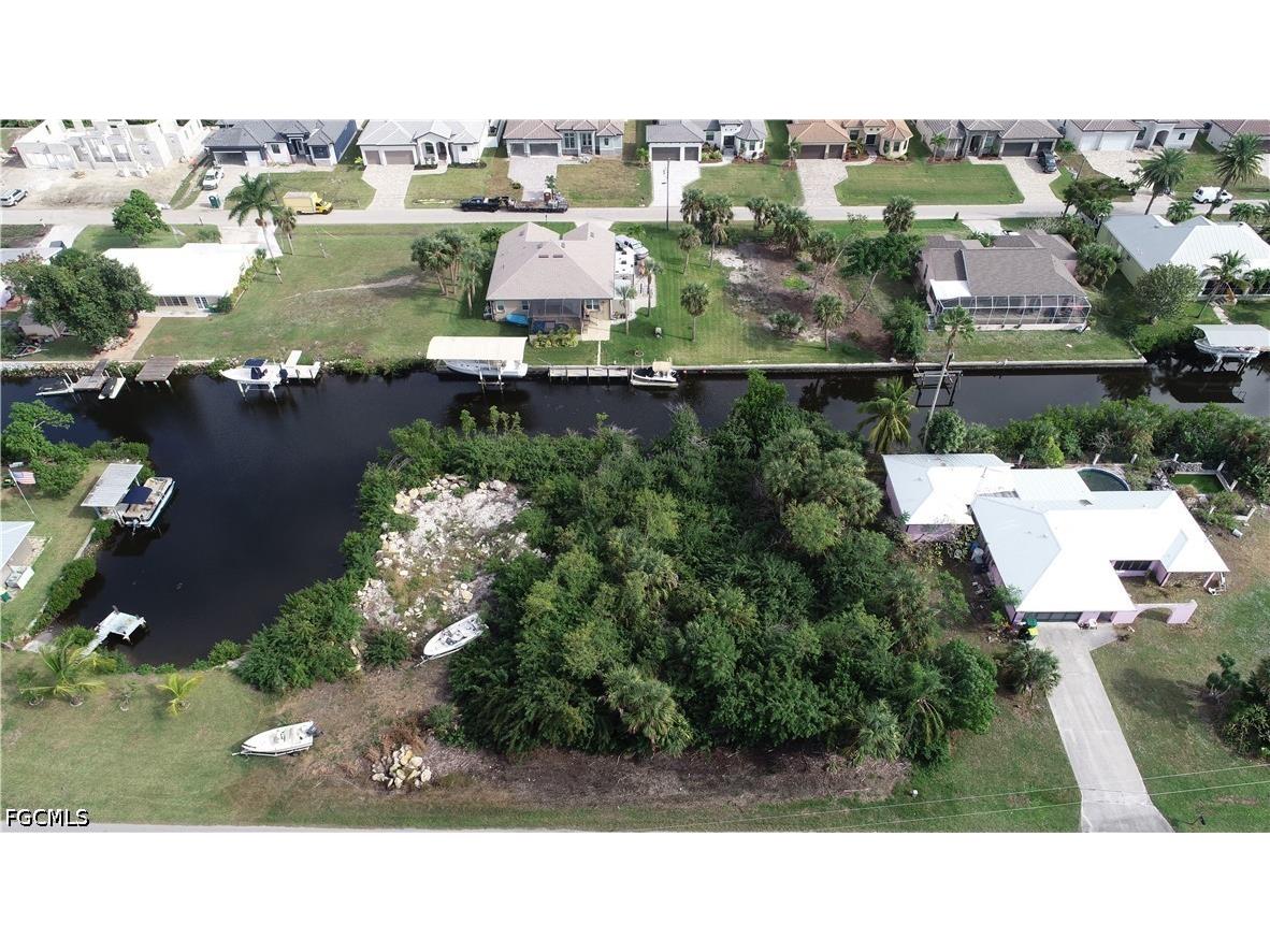 4114 Palm Drive Punta Gorda FL 33950 2026018476 image1