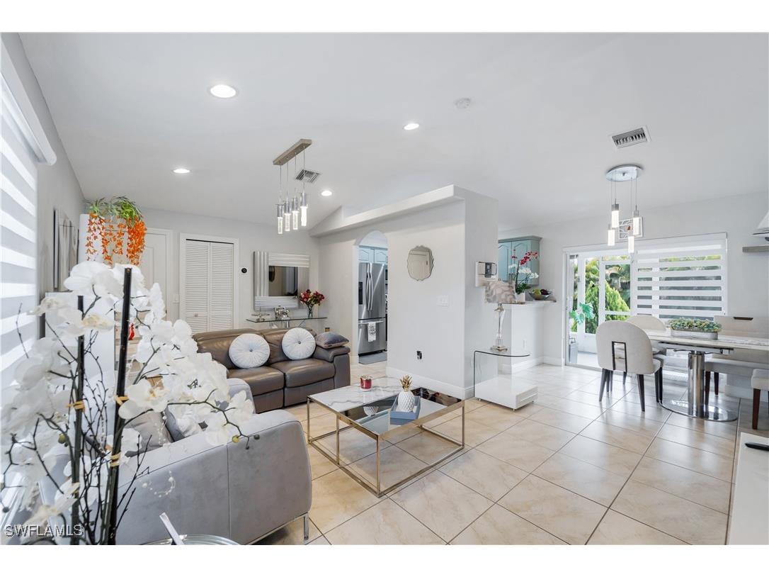 4115 10th Street W Lehigh Acres FL 33971 225063711 image1