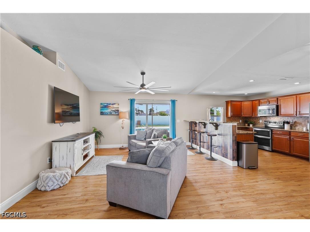 4115 SE 10th Place Cape Coral FL 33904 2026023150 image9
