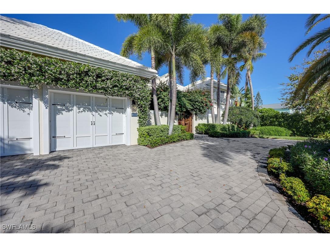 4117 Belair Lane Naples FL 34103 225036547 image3