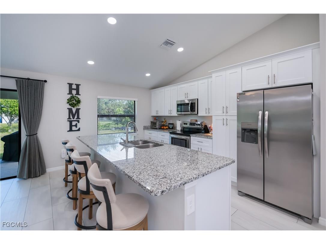 4118 11th Street SW Lehigh Acres FL 33976 2025013122 image3