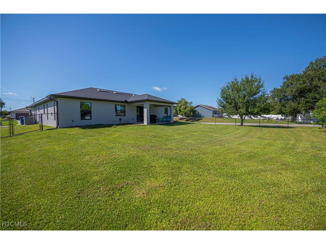 4118 11th Street SW Lehigh Acres FL 33976 2025013122 image6