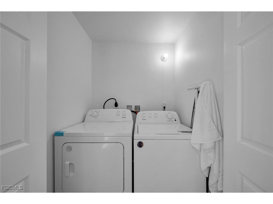 4118 SE 3rd Avenue Cape Coral FL 33904 2025004384 image15