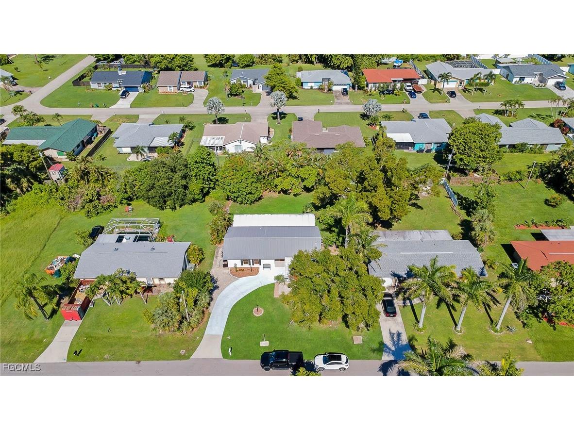 4118 SE 3rd Avenue Cape Coral FL 33904 2025004384 image37