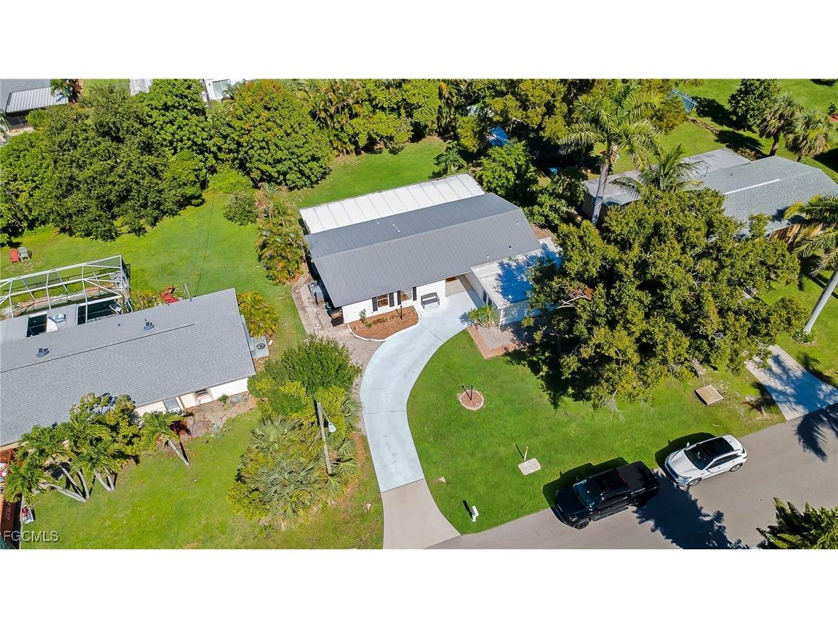 4118 SE 3rd Avenue Cape Coral FL 33904 2025004384 image38