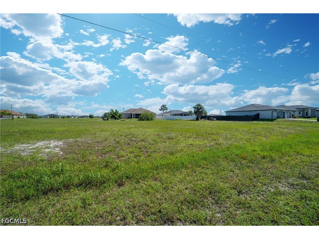 4119 NW 37th Street Cape Coral FL 33993 2026028201 image2