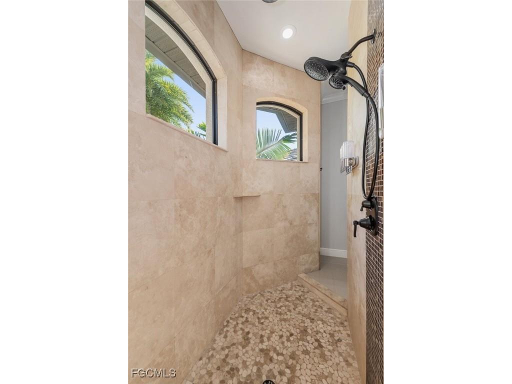 412 NW 32nd Place Cape Coral FL 33993 2025023701 image12