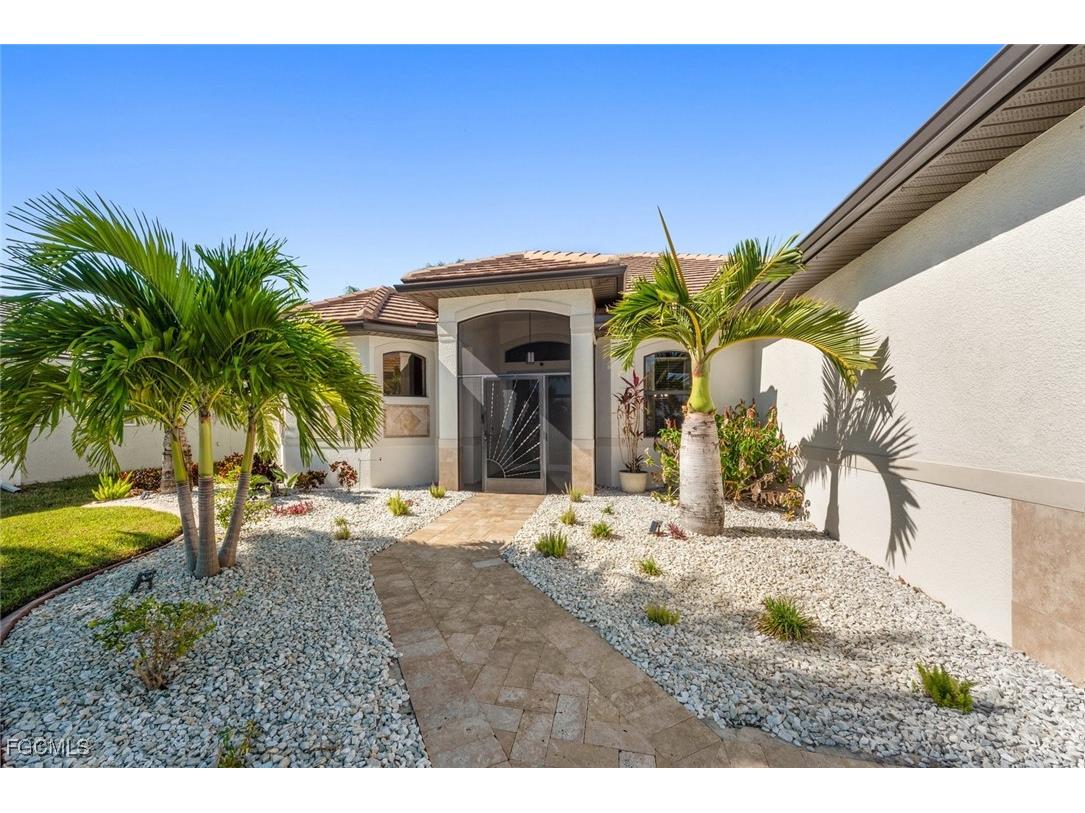 412 NW 32nd Place Cape Coral FL 33993 2025023701 image3
