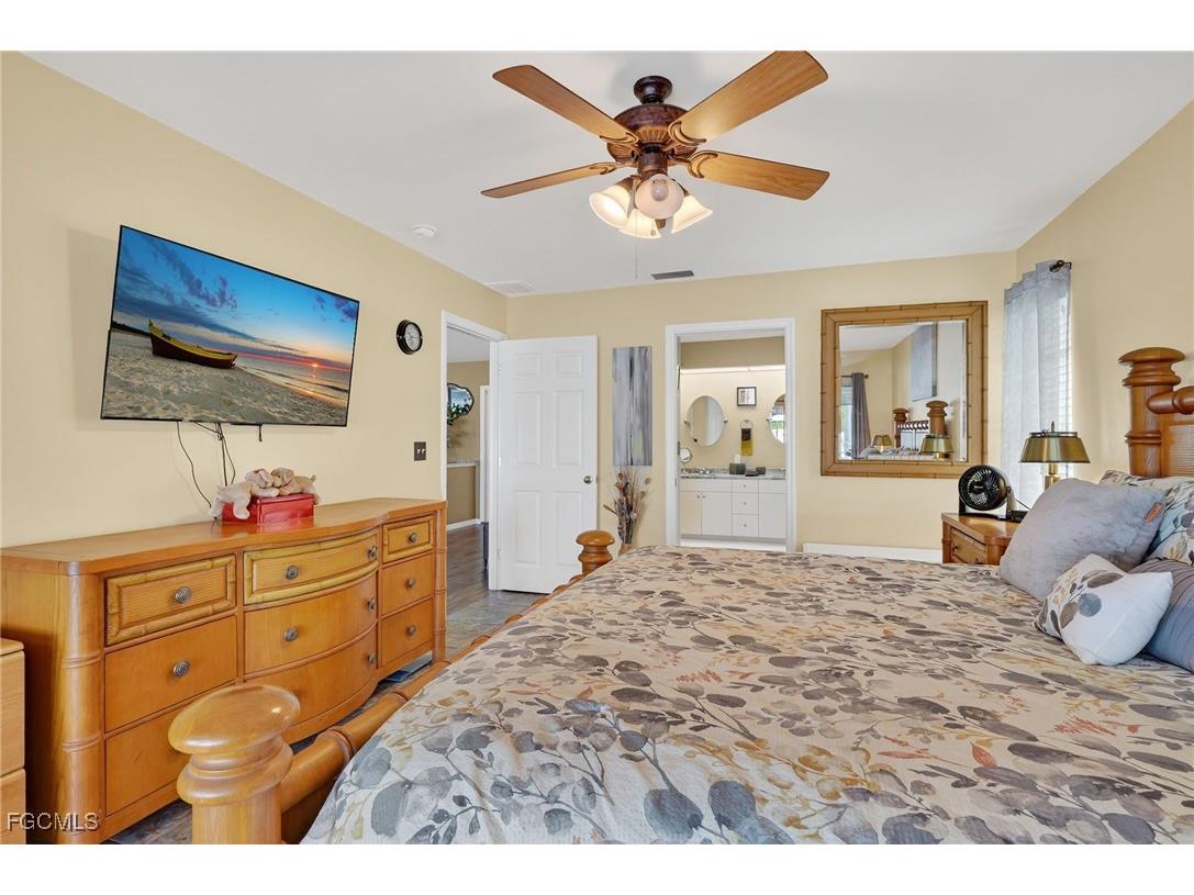 412 SE 13th Avenue Cape Coral FL 33990 2025017737 image15