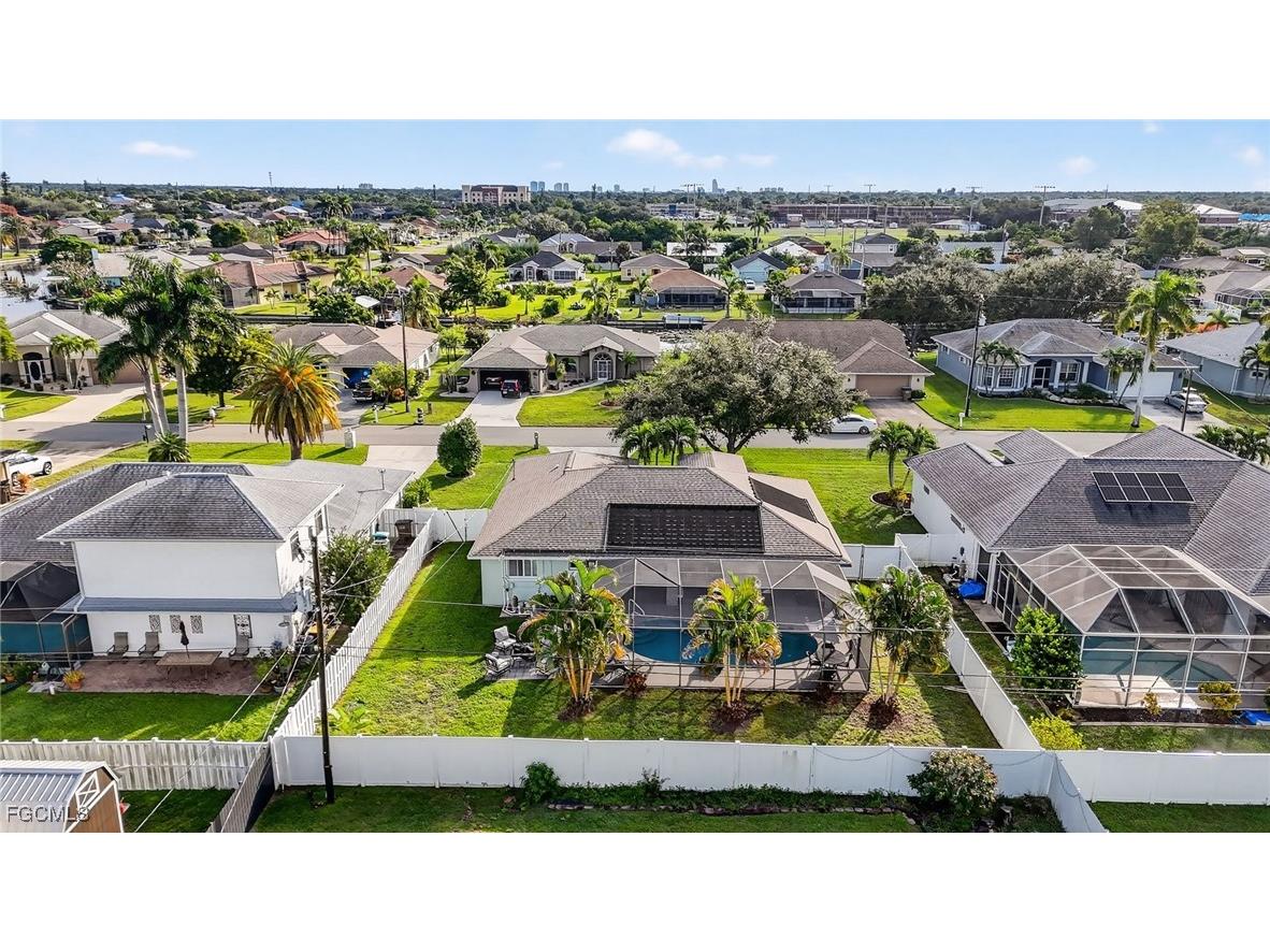 412 SE 13th Avenue Cape Coral FL 33990 2025017737 image39
