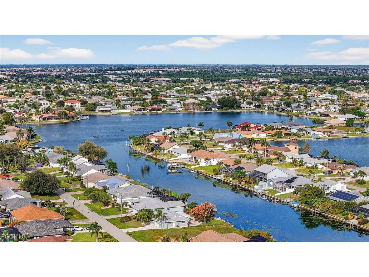 412 SE 13th Avenue Cape Coral FL 33990 2025017737 image41
