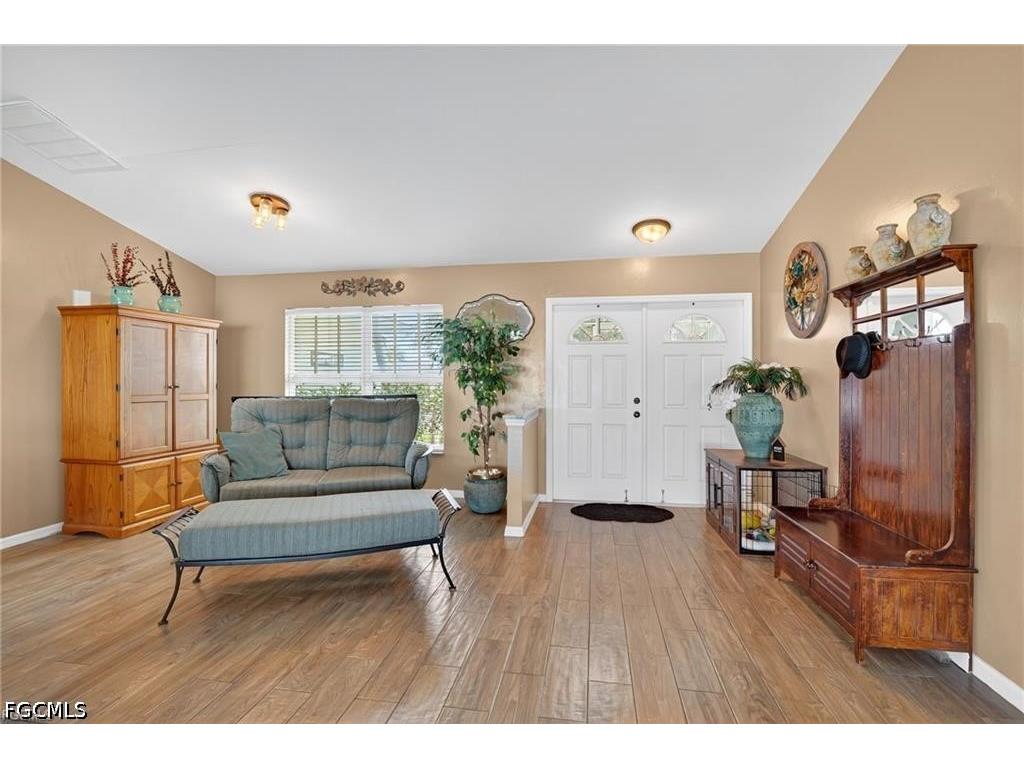 412 SE 13th Avenue Cape Coral FL 33990 2026024202 image4