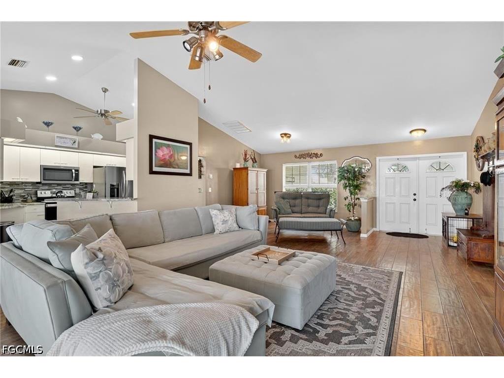 412 SE 13th Avenue Cape Coral FL 33990 2026024202 image8