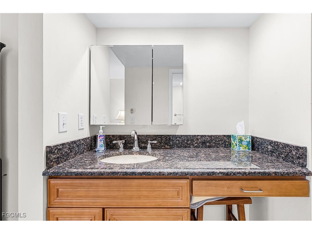 4120 Steamboat Bend E #104 Fort Myers FL 33919 2025006703 image17