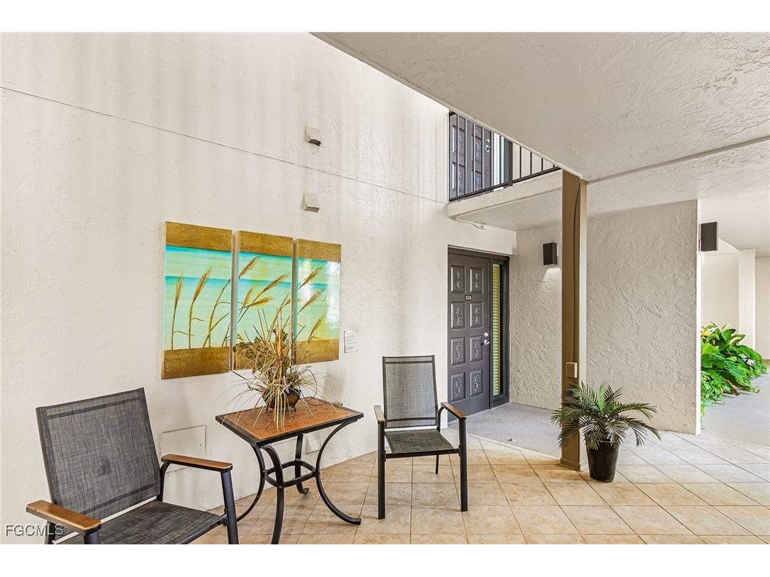 4120 Steamboat Bend E #104 Fort Myers FL 33919 2025006703 image3