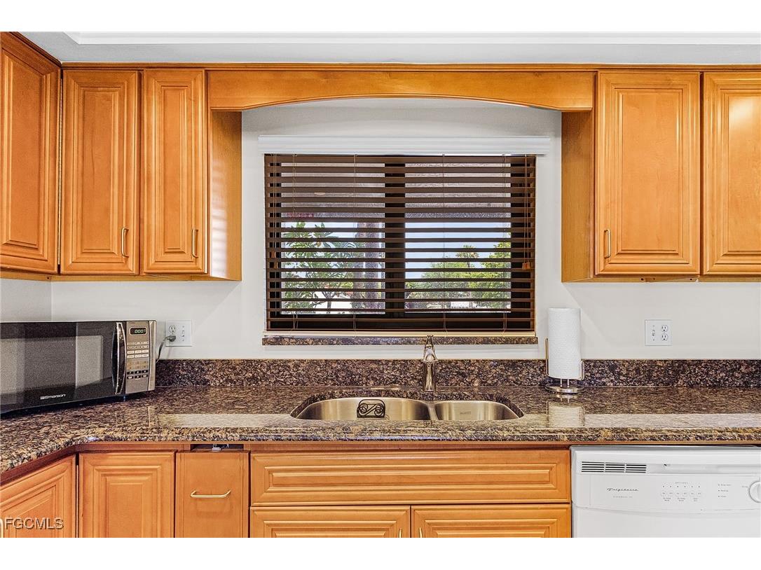 4120 Steamboat Bend E #104 Fort Myers FL 33919 2025006703 image6