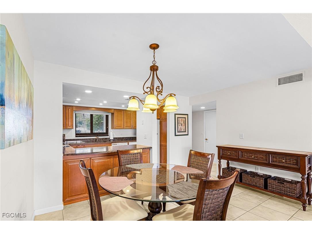 4120 Steamboat Bend E #104 Fort Myers FL 33919 2025006703 image8