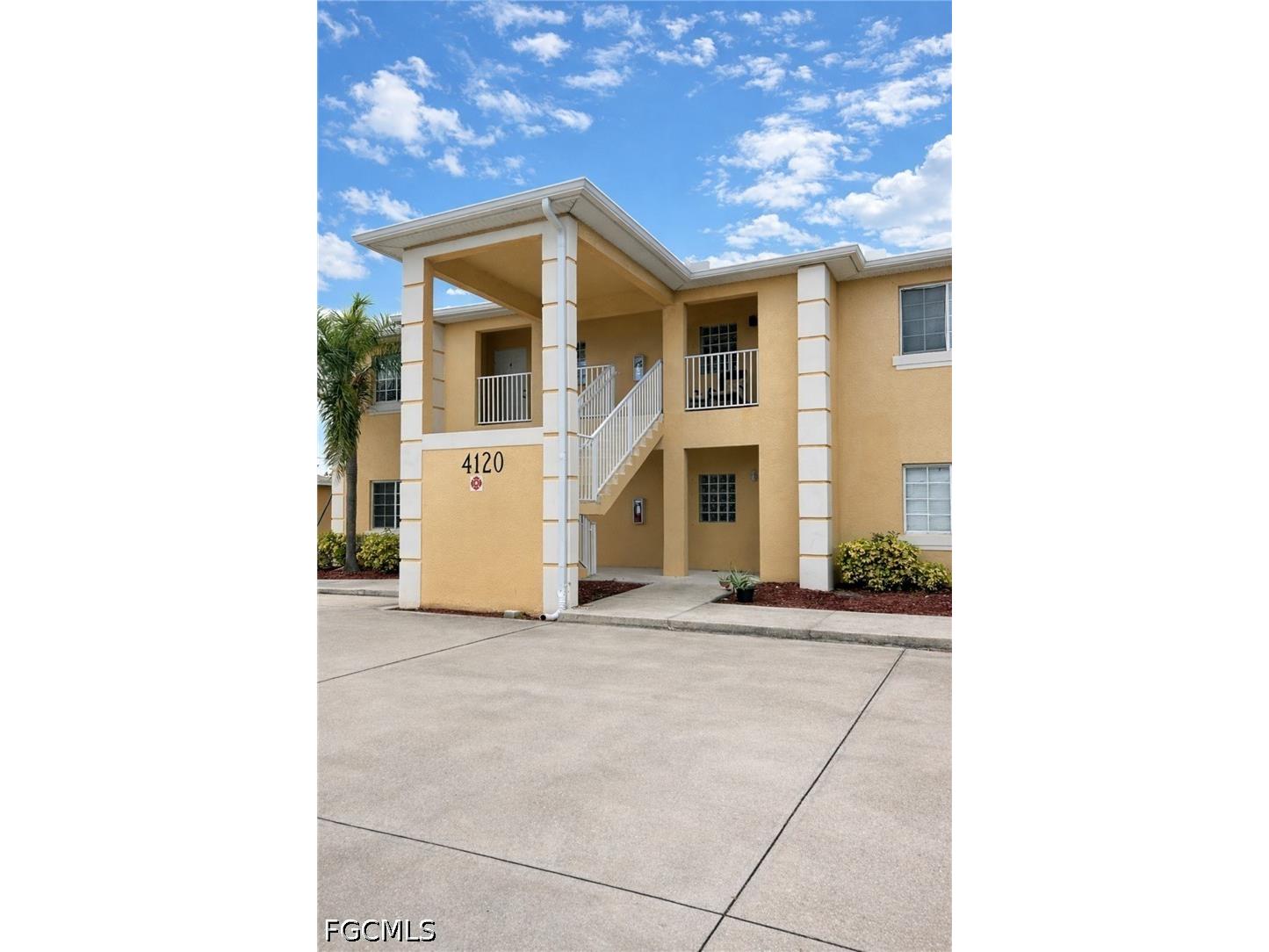 4120 Skyline Boulevard #1 Cape Coral FL 33914 2026016435 image1