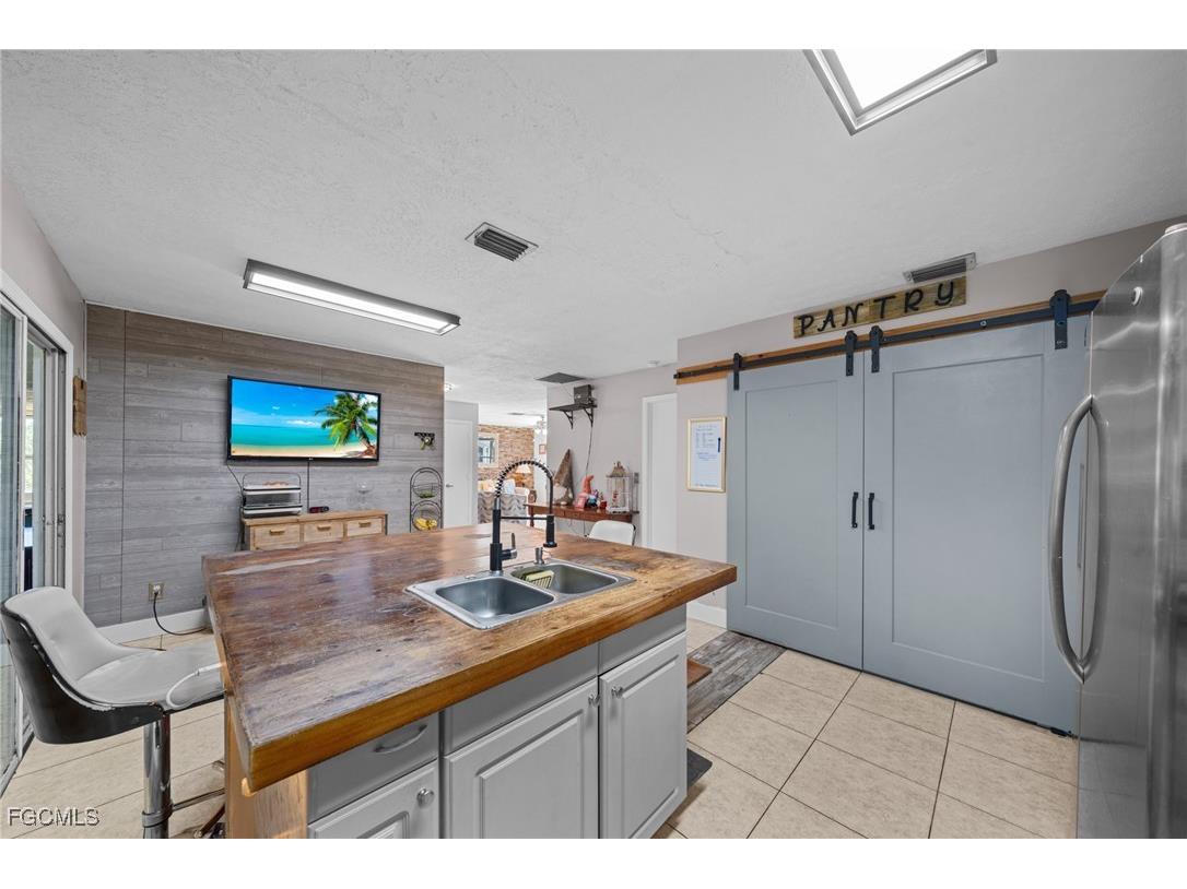 4121 16th Avenue NE Naples FL 34120 2025013878 image11