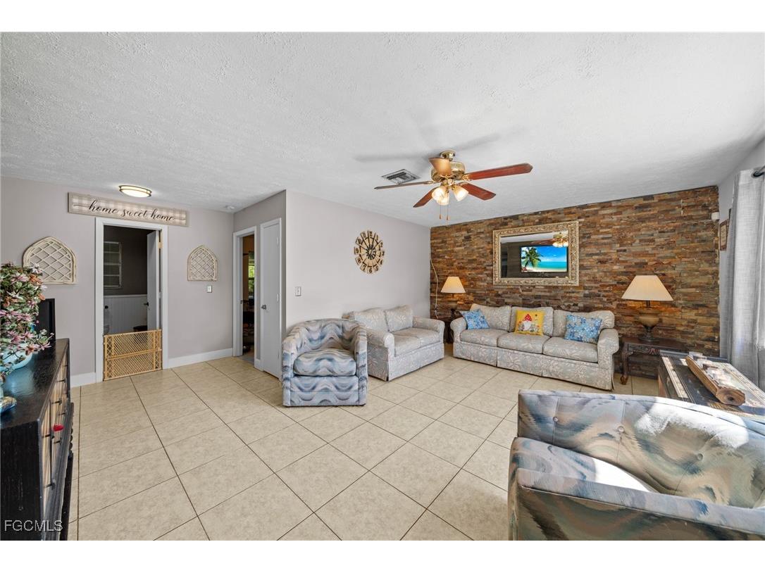 4121 16th Avenue NE Naples FL 34120 2025013878 image5