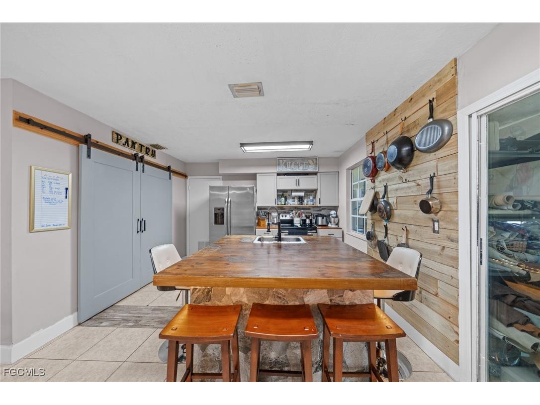 4121 16th Avenue NE Naples FL 34120 2025013878 image6