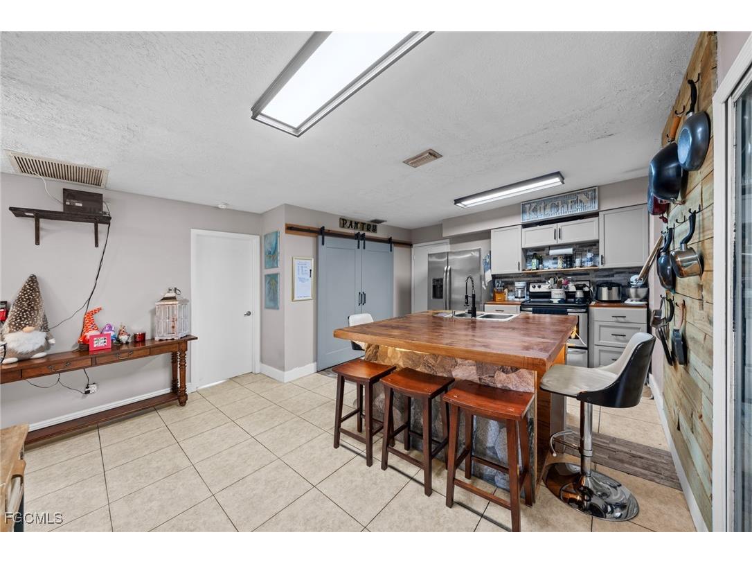 4121 16th Avenue NE Naples FL 34120 2025013878 image7