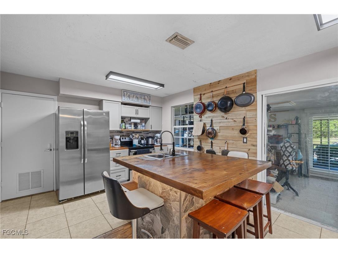 4121 16th Avenue NE Naples FL 34120 2025013878 image8