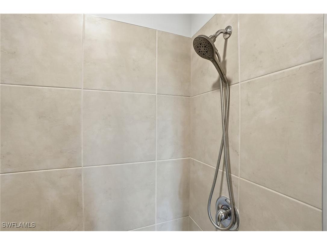 4121 68th Avenue NE Naples FL 34120 226003924 image20