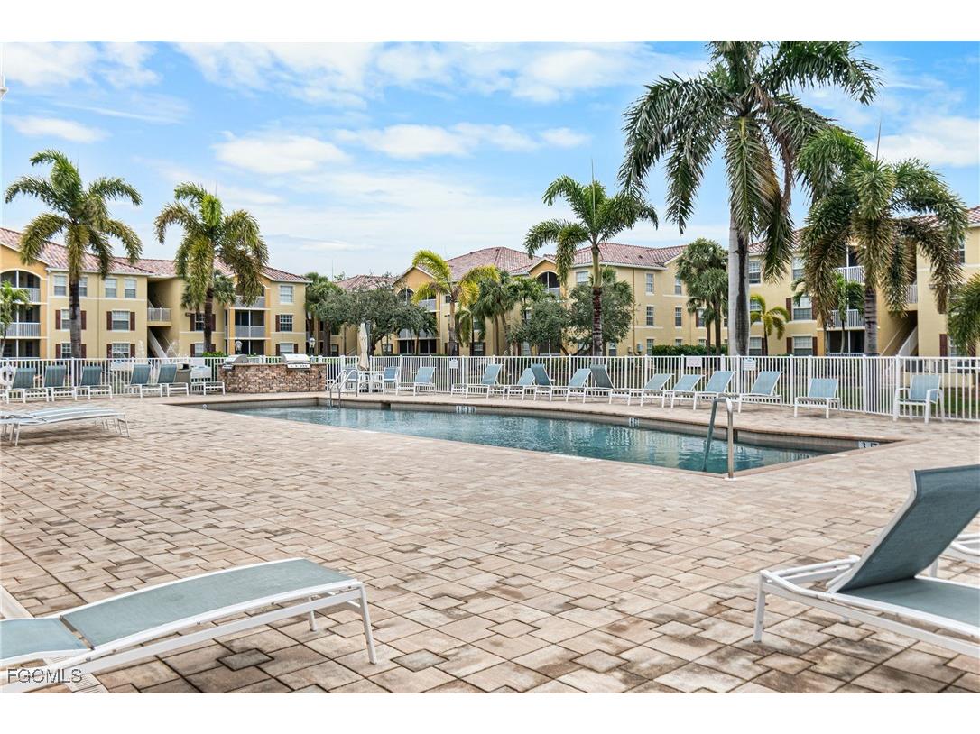 4121 Residence Drive #303 Fort Myers FL 33901 2025018547 image20