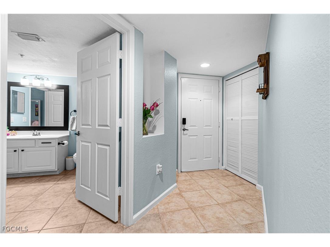 4121 Residence Drive #303 Fort Myers FL 33901 2025018547 image36